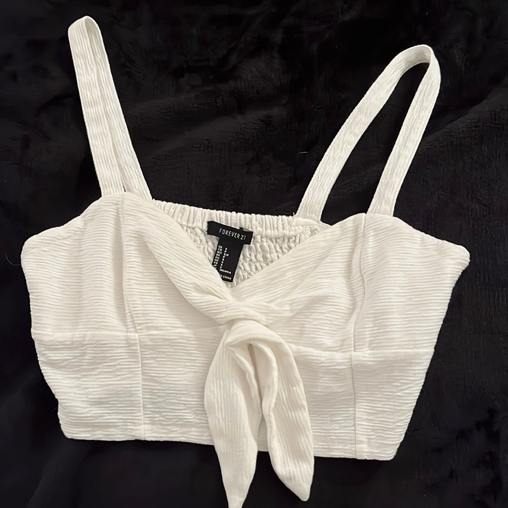 Forever 21 White Crop Tank Top with Keyhole and Tie size Small